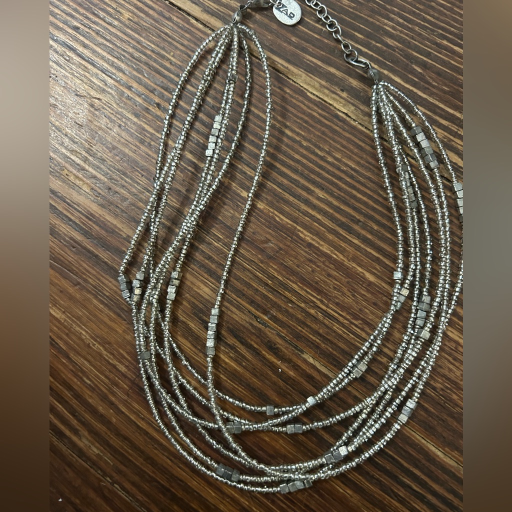 Vintage 7 Strand Silver Beaded Zad Necklace 18$